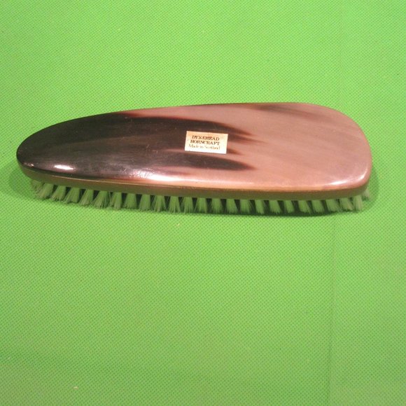 m - Horn Backed Clothes/ Suit Brush New